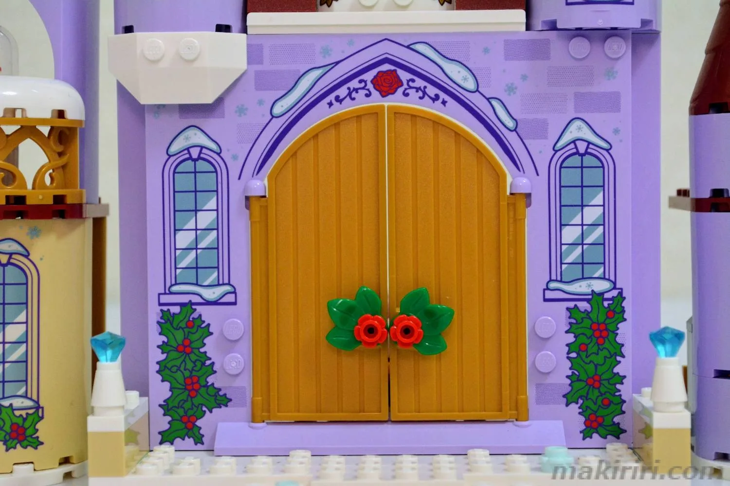 LEGO レゴ 43180 ベルのお城のウインターパーティー