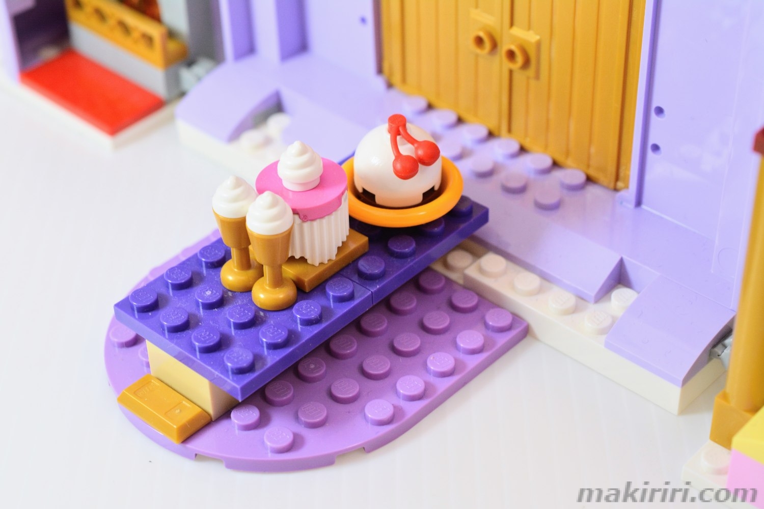 LEGO レゴ 43180 ベルのお城のウインターパーティー